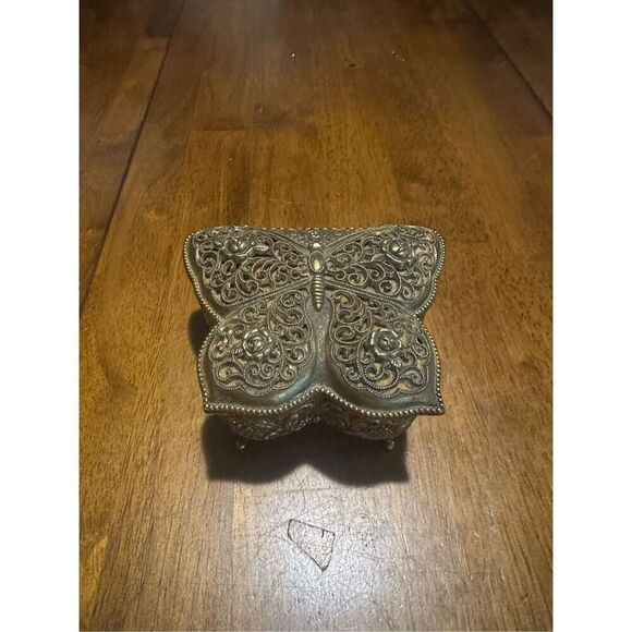 Vintage Butterfly Filligree Metal Music Box Plays Melody of Love Hinged 3.25” - Picture 1 of 13